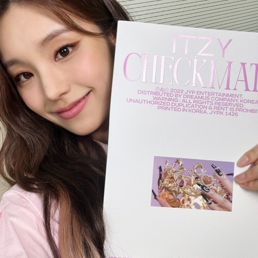 ITZY - CHECKMATE /STANDARD EDITION, Yeji Ver.