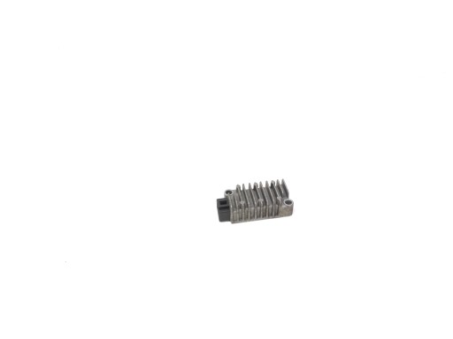 YAMAHA YZF 125 REGULATOR NAPIĘCIA 14-18