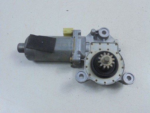 VOLVO 850 SILNICZEK SZYBY PRZÓD LEWY 0130821604