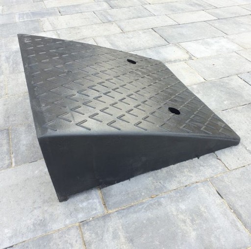Najazdy krawężnik podjazdy krawężnikowe 18cm