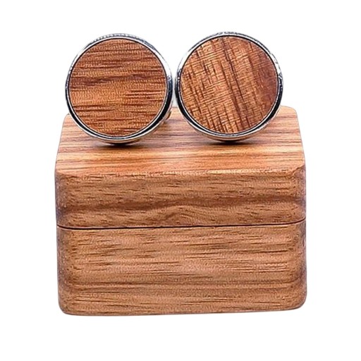Rustic wooden round to