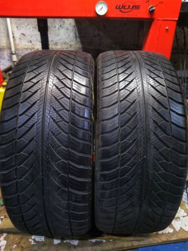 2x opony Goodyear UltraGrip 8 245/45 R19 5,4-6,1mm