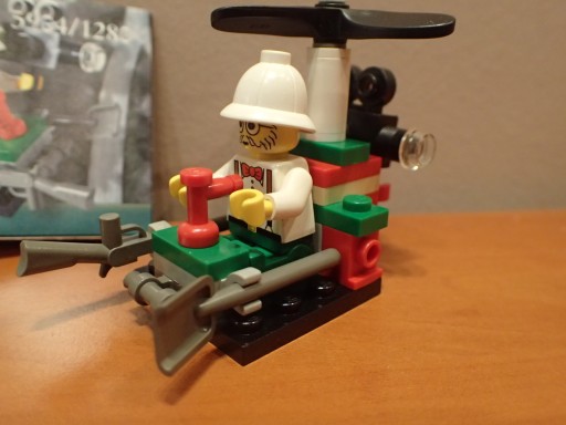 LEGO ADVENTURES : 5904 Microcopter