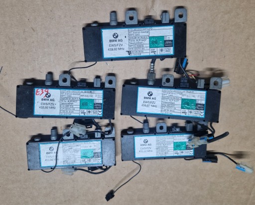 BMW E38 E39 ANTENA WZMACNIACZ ANTENY RADIA EWS/FZV 99940636 ETS300220