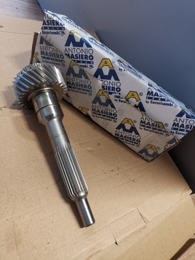 Wałek sprzęgłowy Ford Transit MT82 1678377 60770 NOWY