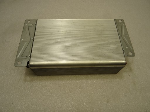 AUDI A6 C6 WZMACNIACZ AUDIO AMPLIFIER 4F0035223