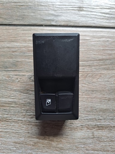 PRZEŁĄCZNIK SZYB PANEL RENAULT GAMA T RANGE C K D