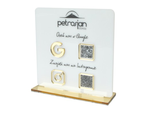 tabliczka 15x15 plexi mleczna złota tablica social media z QR kodami