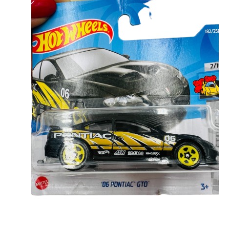 Hot Wheels Resorak Samochód PONTIAC GTO 2006 r USA