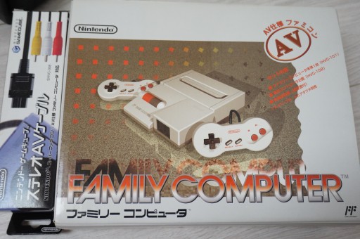 Konsola NINTENDO NEW Famicom Family Computer HVC-101