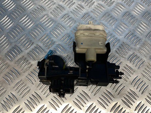 MERCEDES W220 ZAMEK KLAPY BAGAŻNIKA A2208000478