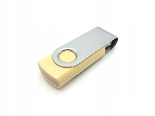 drewniany pendrive z grawerem 32 GB jasne drewno