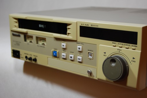 PANASONIC AG-7600