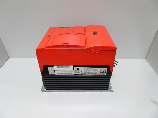 FALOWNIK SEW MOVITRAC 31C055-503-4-00 826337X SILNIK 5,5KW 12A 8,3KVA