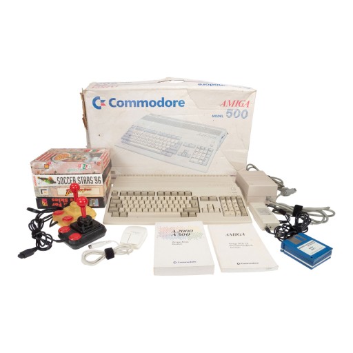 COMMODORE AMIGA A500 + AKCESORIA + GRY