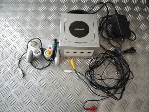 KONSOLA NINTENDO GAMECUBE