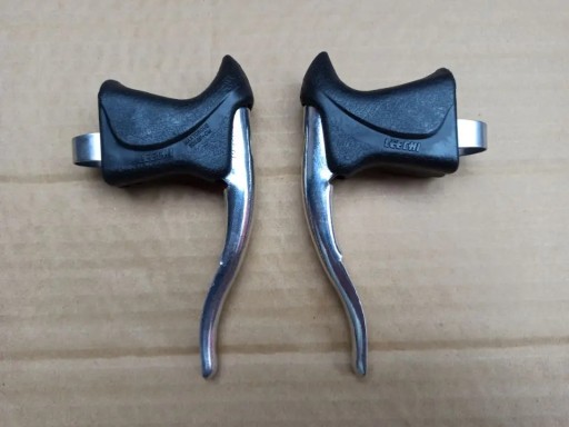 Special brake handle for the original road bike bending handlebar brake lev