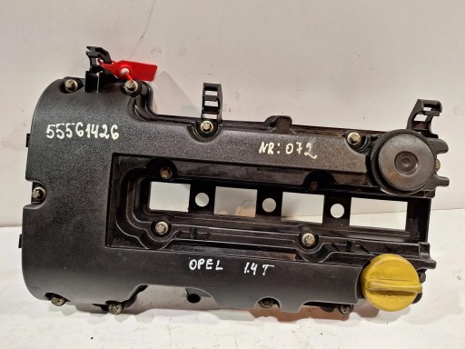 Pokrywa zaworów 55561426 Opel Corsa D 1.2 16V A12XER 09-