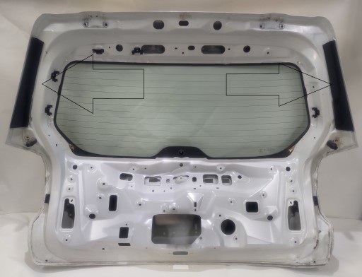 SUBARU FORESTER IV SJ 12-ZAŚLEPKA LISTWA KLAPY BAGAŻNIKA