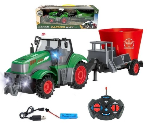 TRAKTOR ZDALNIE STEROWANY Z PRZYCZEPĄ I ŚWIATŁEM
