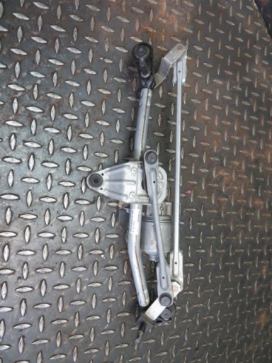 MECHANIZM WYCIERACZEK AUDI A3 8V1955119A