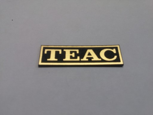 TEAC naklejka emblemat 34 x 10 mm * ZŁOTA