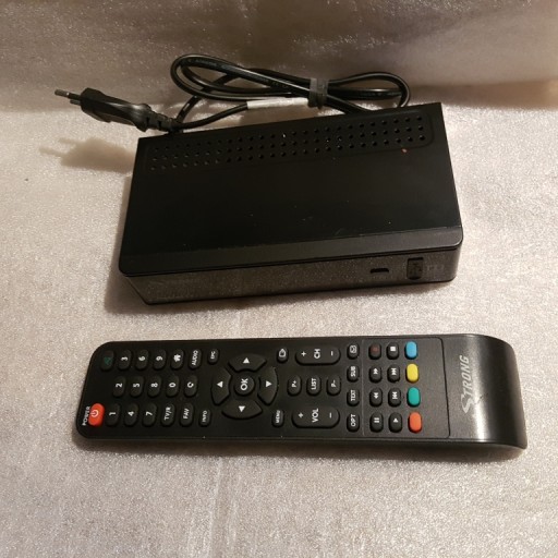 Solidny tuner dekoder DVB-T2 HEVC - STRONG SRT8541