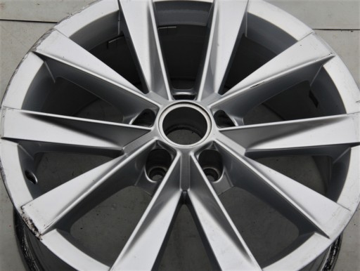 VW 17 GOLF 5G0601025BL 2159