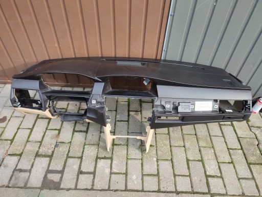 BMW E60 DESKA ROZDZIELCZA KOKPIT EUROPA BEŻ KUBKI