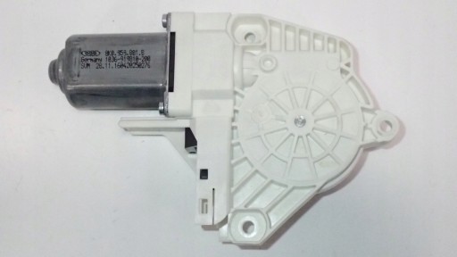 SILNICZEK PODNOSZENIA SZYB AUDI A6 C7 8K0959801B