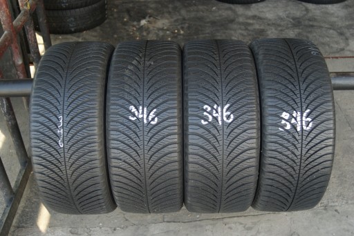 215/45R16 90V Goodyear Vector 4 Seasons 215/45/16