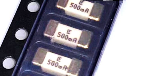 [2 szt] Bezpiecznik 500mA 125V szybki cer. SMD 2410 6.1x2.7mm LITTELFUSE