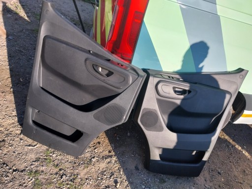 MERCEDES W907 W910 BOCZEK DRZWI LEWY PRAWY PRZOD IDEALNY TAPICERKA KOMPLET