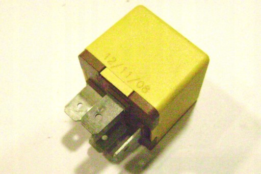 Przekaźnik samochodowy 12V 40A OMRON zapas wojsk
