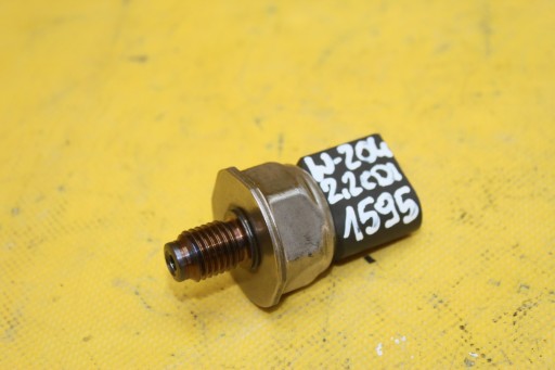 CZUJNIK CIŚNIENIA PALIWA W204 2.2 CDI 93077512A