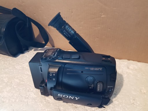 SONY CCD-TR50E + Torba