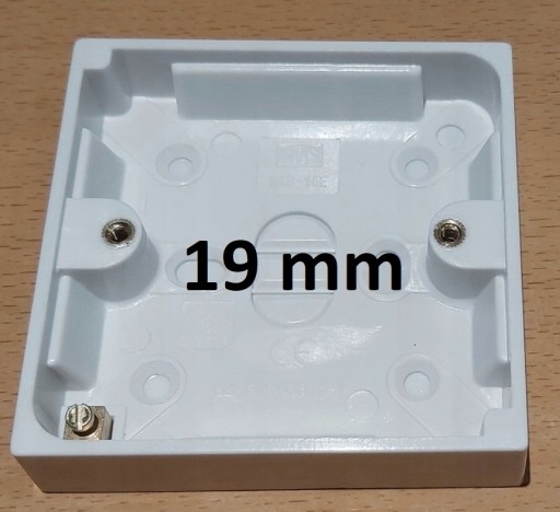 NTF119 - puszka natynkowa 86x86x19 mm