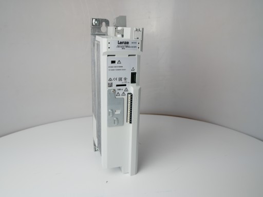 Falownik LENZE i510 I51AE211B10V10000S 1,1kW 230V