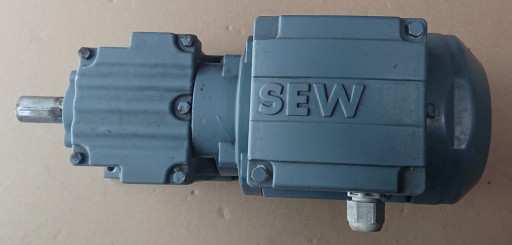 Sew Eurodrive R07DR63M4 0,18kW 1320/289rpm