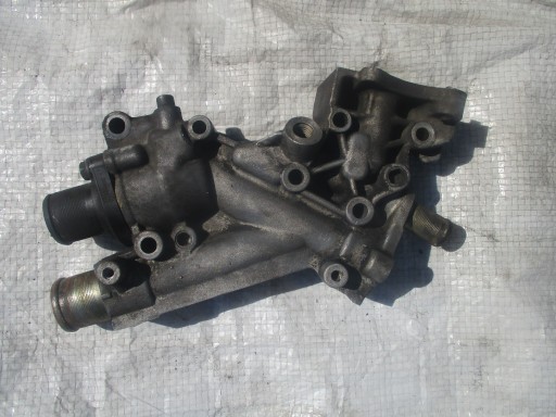 OBUDOWA TERMOSTATU PEUGEOT 307 CITROEN C4 1.8 2.0