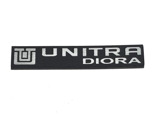 Naklejka Emblemat UNITRA DIORA srebrna 34x6mm