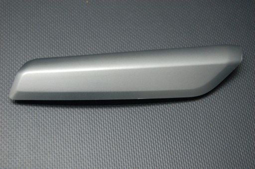 Listwa dekor drzwi prawy Audi TT 8S0867586 UJ8