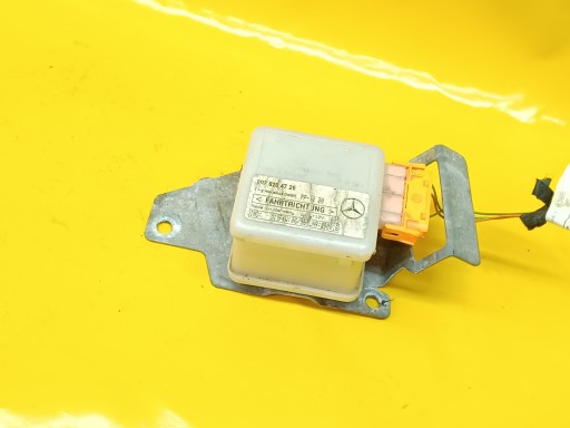 MODUŁ STEROWNIK ALARMU MERC.W202 2028204726 KOMBI