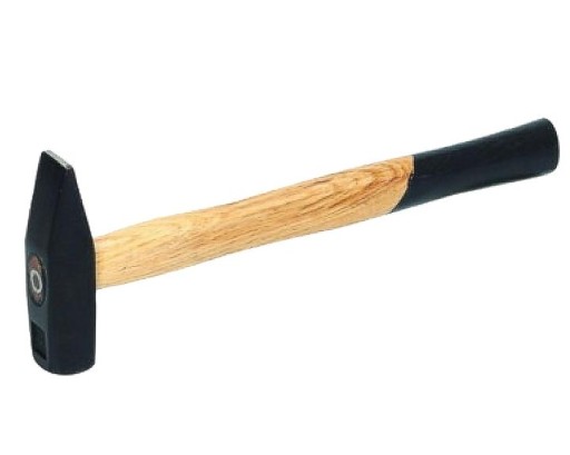 Młotek kuty z drewnianą rączką 1,5 kg
