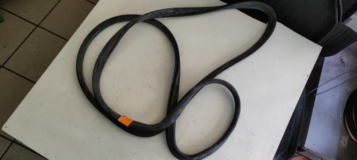 Uszczelka Szyby Przedniej Ford Fiesta IV GU0009
