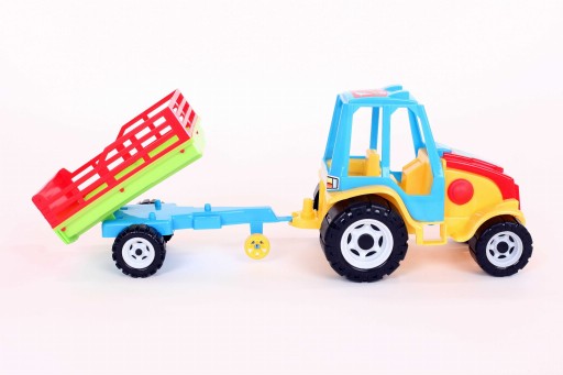 Traktor z przyczepą - model 404