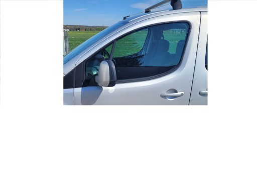 Citroen Berlingo II 08- szyba lewa przednia