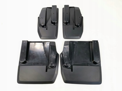 CHLAPACZE VW CRAFTER TYŁ 7C0821811B 7C0821812B KPL