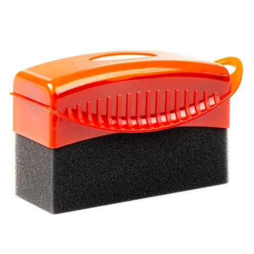 GĄBKA APLIKATOR DO OPON SAMOCHODOWYCH CZERNIDŁO DRESSING TYRE AMIO OBUDOWA