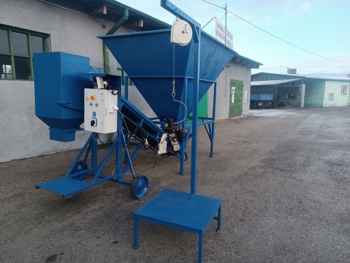 Workownica półautomatyczna AT-5A